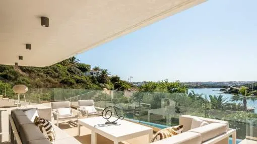 Exclusive villa in Mahon harbour with uncomparable sea views for rent